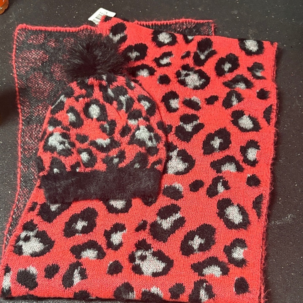 Torrid Pink and Black Leopard  Hat and Scarf Set